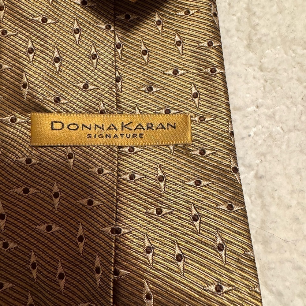 Donna Karan Gold and Brown Men's Tie - Picture 2 of 2